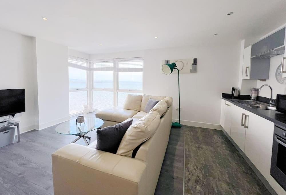 Stylish Seaview One-Bedroom Apt Swansea Exterior foto